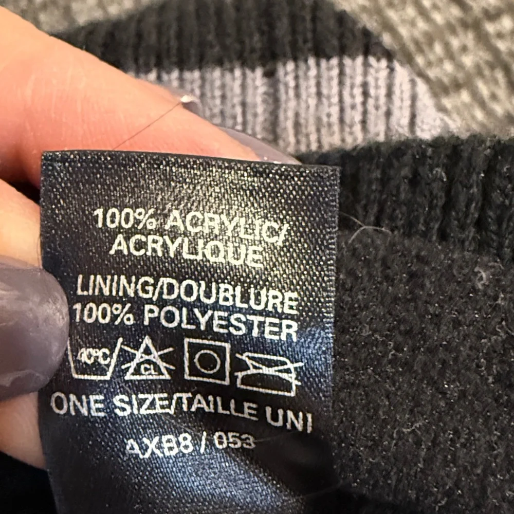 The North Face Black and Gray Knit Beanie